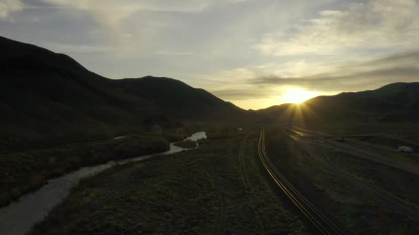 Smukke Antenne Optagelser Nevada Ørken Bjerge Uden Reno Solnedgang Smuk – Stock-video