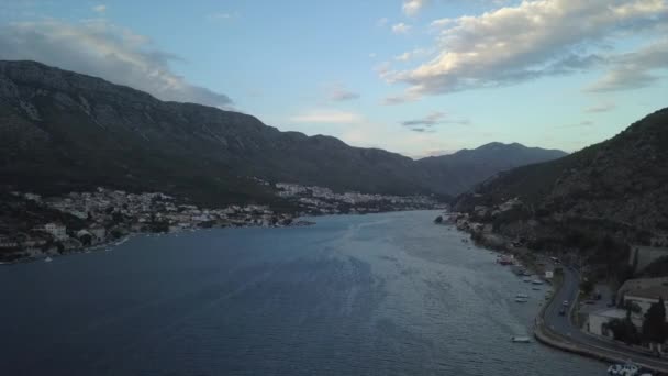 Vuelo Nocturno Azul Ventoso Puerto Interior Dubrovnik Croacia — Vídeos de Stock