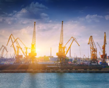 Limanda vinç Bomu düzeyi liman