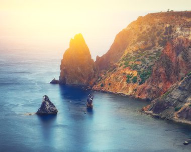 Cape Fiolent sahilde. Crimea