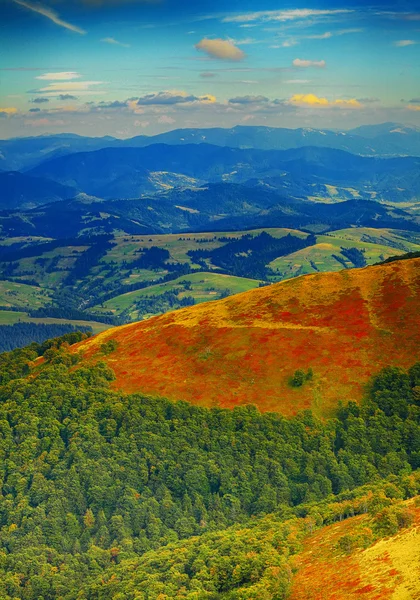 Renkli dağların manzara