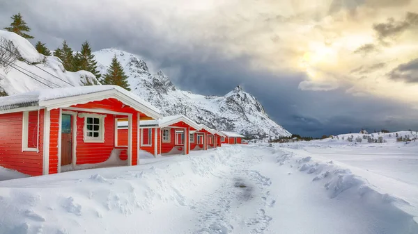 Dramatic Winter Scenery Traditional Norwegian Red Wooden Houses Shore Rolvsfjord — Stock Photo, Image