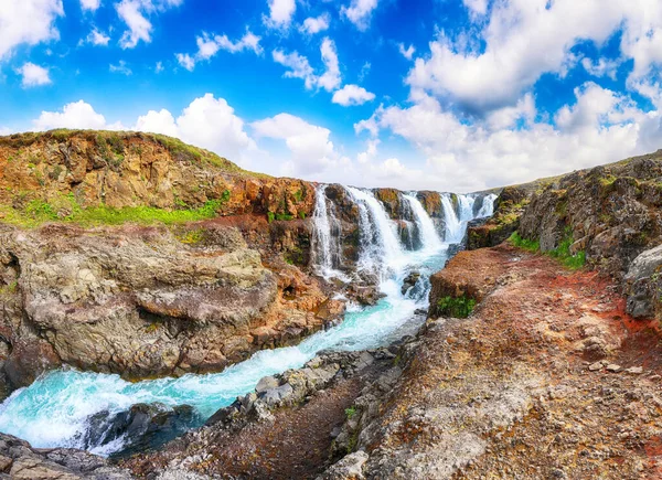 Incroyable Cascade Kolufossar Journée Ensoleillée Été Destination Voyage Touristique Populaire — Photo