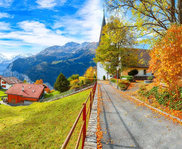 Impresionante Vista Otoñal Del Pintoresco Pueblo Alpino Wengen Soleada Escena — Foto de Stock