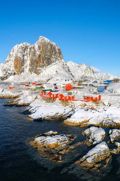 Arka Planda Hamnoy Köyü Festhaeltinden Dağı Nın Nefes Kesici Kış — Stok fotoğraf