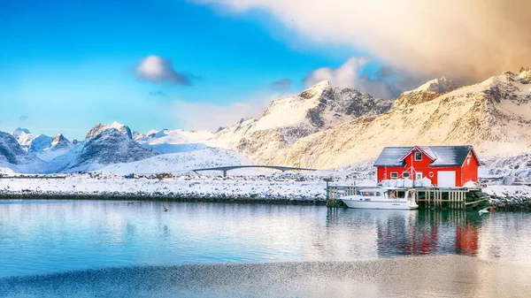 Affascinante Vista Mattutina Del Piccolo Villaggio Pescatori Ramberg All Alba — Foto Stock