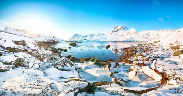 Fabulosa Vista Inverno Estreito Sundstraumen Que Separa Ilhas Moskenesoya Flakstadoya — Fotografia de Stock