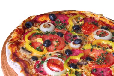 iştah açıcı pizza beyaz bir arka plan üzerinde