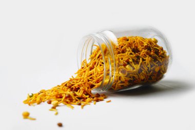 Kavanozda atıştırmalık