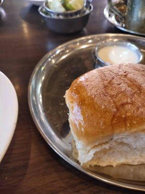 Makarashtra özel yemekler, Hindistan, Gıda Ürünleri