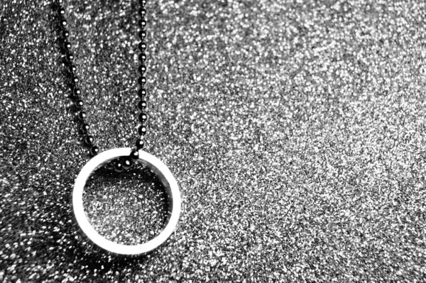Metallic Silver and Black Wallpaper , Metallic Silver Chain , Silver Black Background , Silver Black Jewellery .