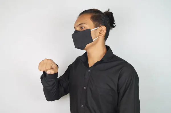 Jonge Man Met Masker Gezichtsmasker Corona Krijgers Met Behulp Van — Stockfoto