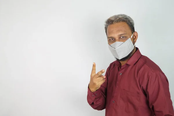 Middelbare Leeftijd Man Met Masker Gezichtsmasker Corona Krijgers — Stockfoto