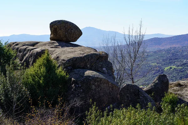 Lanskap Gunung Batu Granit Besar Formasi Batu Tinggi Dengan Berbagai — Stok Foto