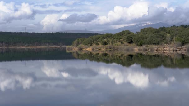 Lake Clouds Blue Sky Reflections Water Atazar Reservoir Madrid Spain — Stockvideo