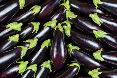 Birçok portakal parçasının arka planı, genel görünüm, stüdyo yemek fotoğrafçılığı. Makro