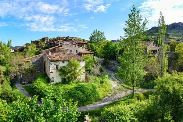 Αεροφωτογραφία Της Παλιάς Πόλης Στα Βουνά Πέτρινα Σπίτια Και Πράσινα — Φωτογραφία Αρχείου