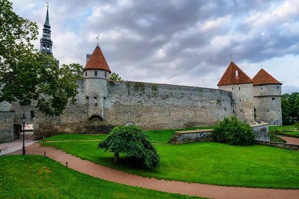 Muro Medievale Tallinn Tramonto Estonia — Foto Stock