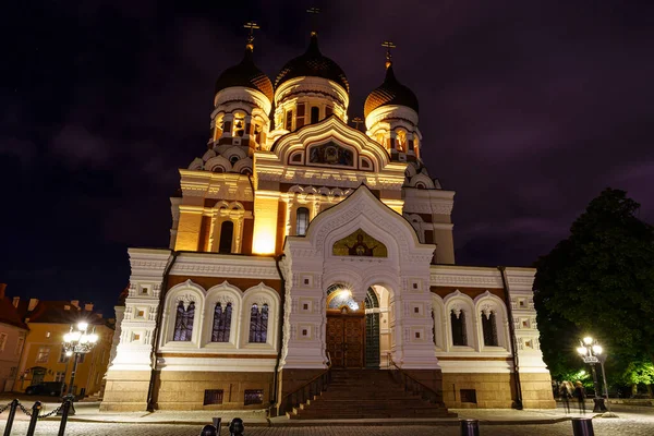 Beleuchtete Orthodoxe Kathedrale Der Estnischen Stadt Tallinn Bei Nacht — Stockfoto