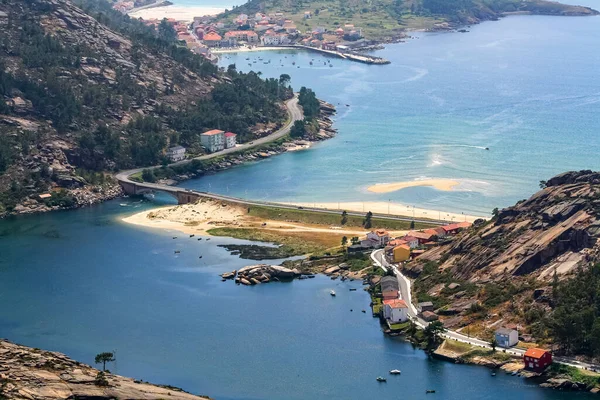 Vista Aérea Ciudad Ezaro Galicia Con Sus Playas Puentes —  Fotos de Stock