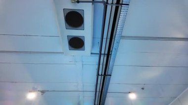 Yiyecek korunumu için endüstriyel depo için izotermal panellerle soğutma kurulumu