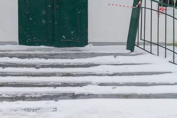 Ingresso Scale Edificio Sono Coperti Neve Dopo Una Forte Nevicata — Foto Stock