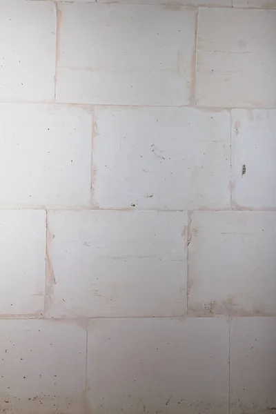 Fehér gipsz válaszfalakból készült fal, belső válaszfal — Stock Fotó