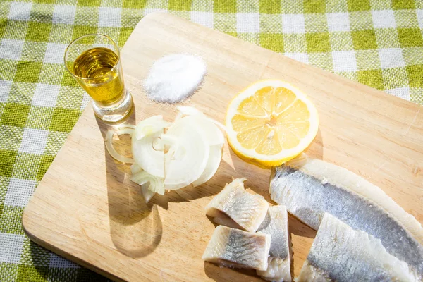Arenque de filé com cebola e limão — Fotografia de Stock