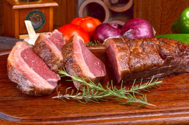 Kızartma picanha ahşap tahta üzerinde