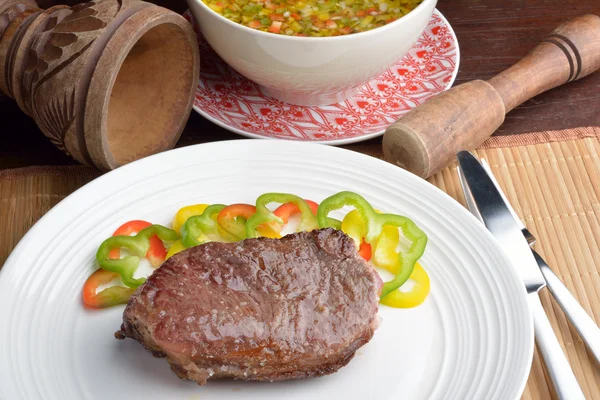 Roast steak with vinaigrette — Stock Photo, Image