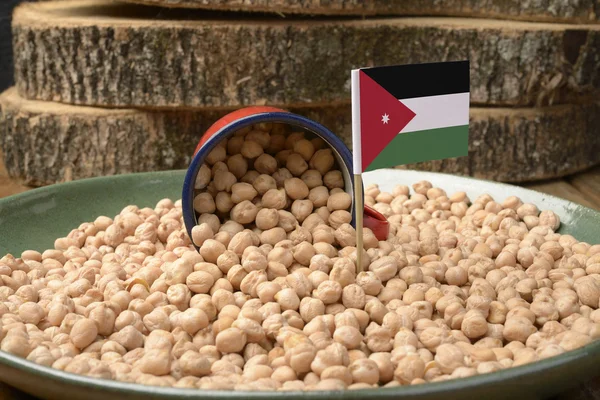 Kikkererwten of Garbanzo bonen met Jordan vlag — Stockfoto