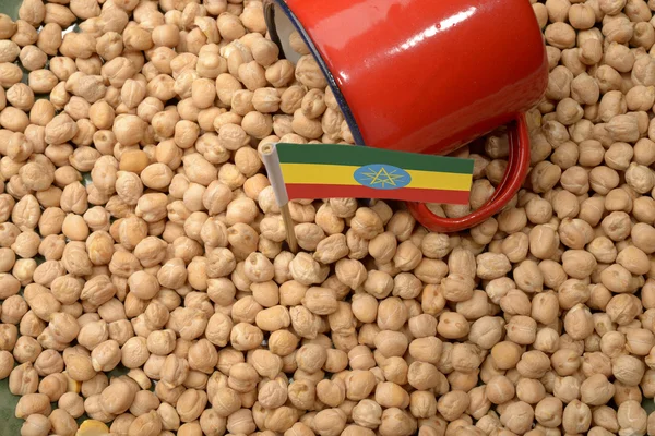 鹰嘴豆或鹰嘴豆与埃塞俄比亚国旗 — 图库照片