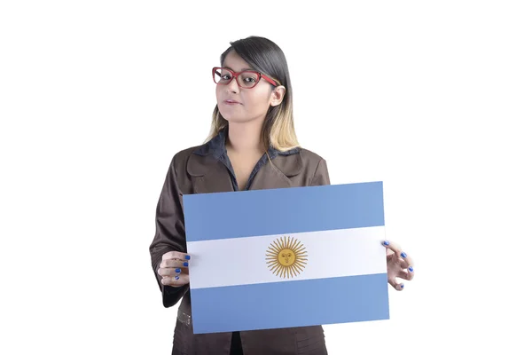 Femme d'affaires tenant le drapeau argentin — Photo