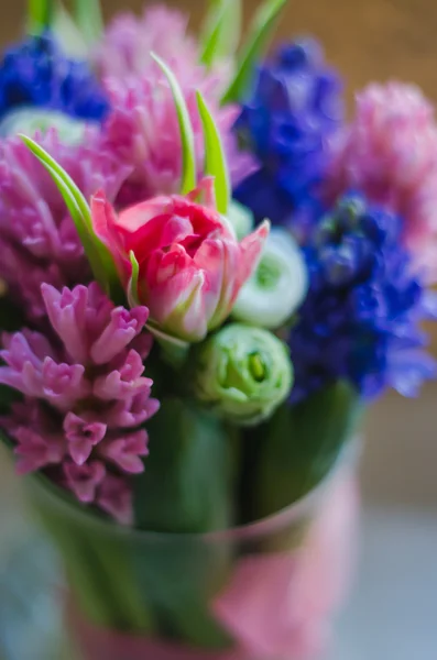 Tulipano di fiore di primavera in mazzo macro morbido — Foto Stock