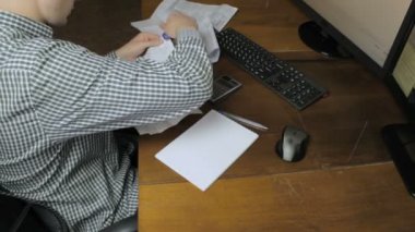 Ödeme belgeleri kontrolleri ile adam tutar