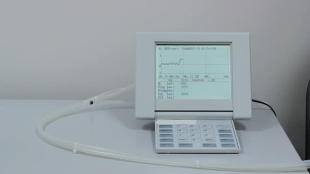 Grafiek spirometer capaciteit testen longmachine — Stockvideo