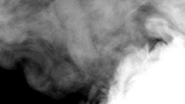 Siyah arka planda parlak beyaz duman yavaş çekimde