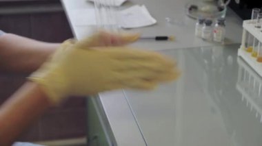 Test tüpleri ile çalışma