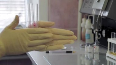 Test tüpleri ile çalışma