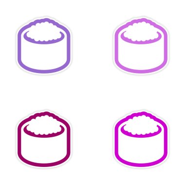 montaj plakası suşi beyaz bir arka plan üzerinde havyar ile