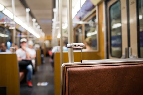 Retro-U-Bahn in München. — Stockfoto