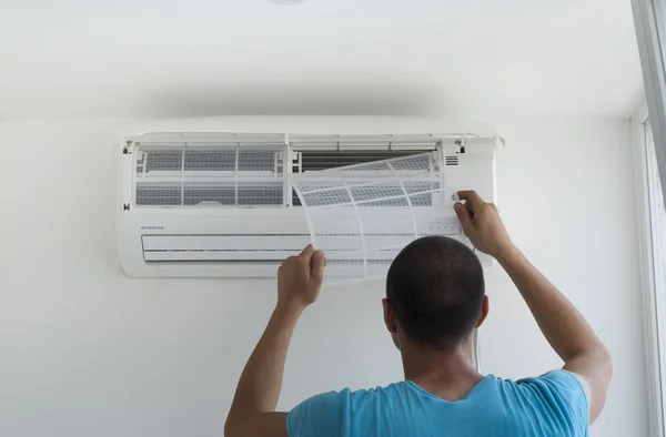 Installatie van airconditioning — Stockfoto