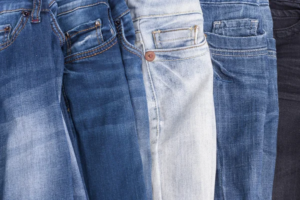 Bunt med jeans — Stockfoto