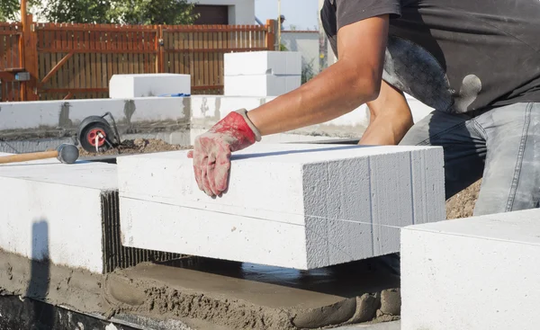 Aerated concrete masonry — Stock Photo, Image