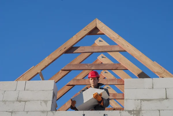 Pediment of aerated concrete — Stock Photo, Image