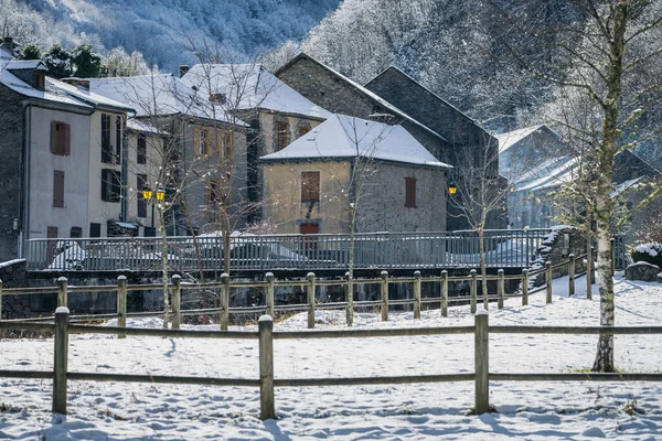 Pueblo Salau Los Pirineos Franceses Bajo Nieve —  Fotos de Stock