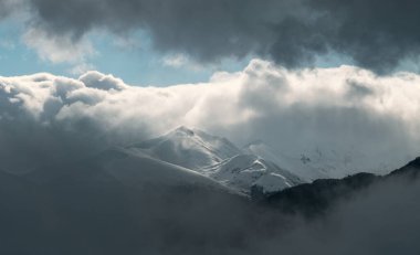 Ariege Pirenes dağları kışın