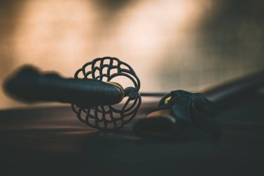 Geleneksel Japon kılıcı Katana