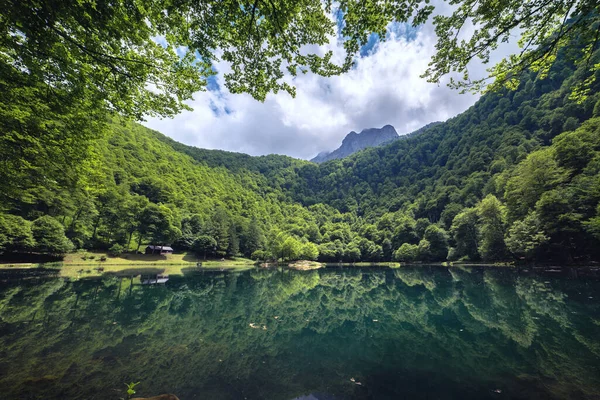 Jezero Bethmale Arige Pyrenees Francie — Stock fotografie