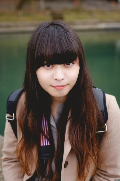 Portrait Une Belle Japonaise Aux Cheveux Longs — Photo